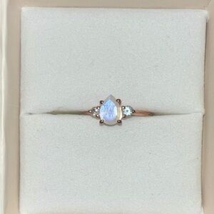 NIB Moon Magic Lania Ring